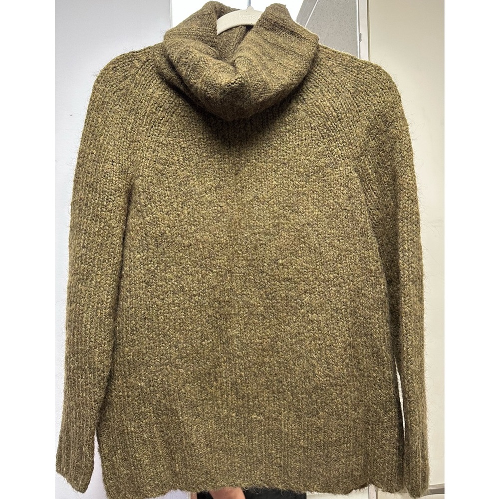 Babaton Sweater